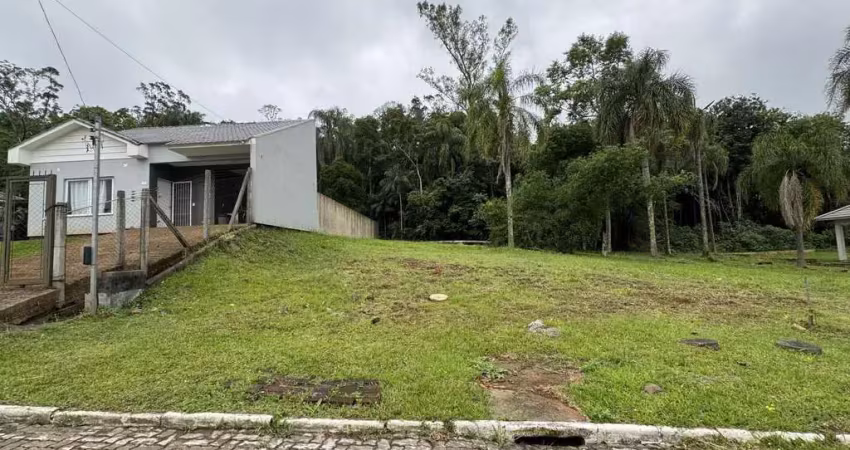 Terreno à venda na Avenida Leo Kraether, 2700, Country, Santa Cruz do Sul