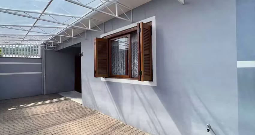 Geminado de 3 dormitórios com suíte e ar condicionado – bairro arroio grande.