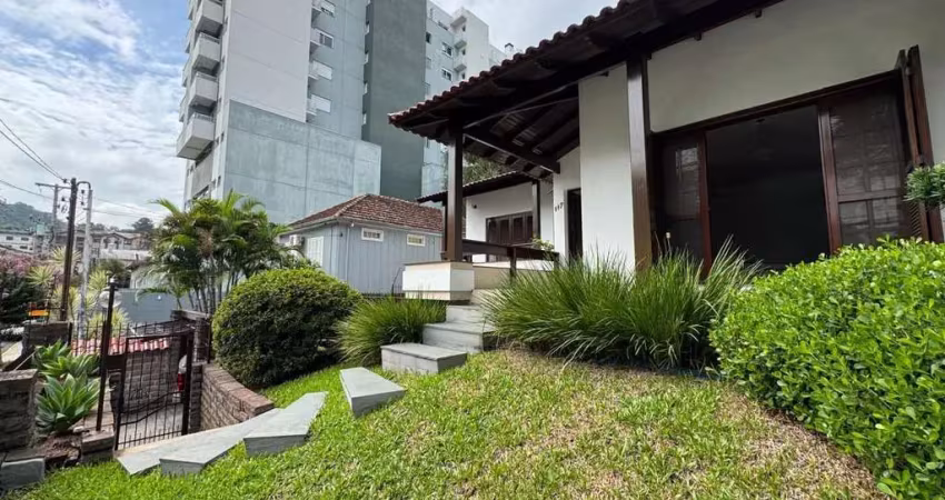 Casa com 3 quartos à venda na Rua João Werlang, 117, Centro, Santa Cruz do Sul