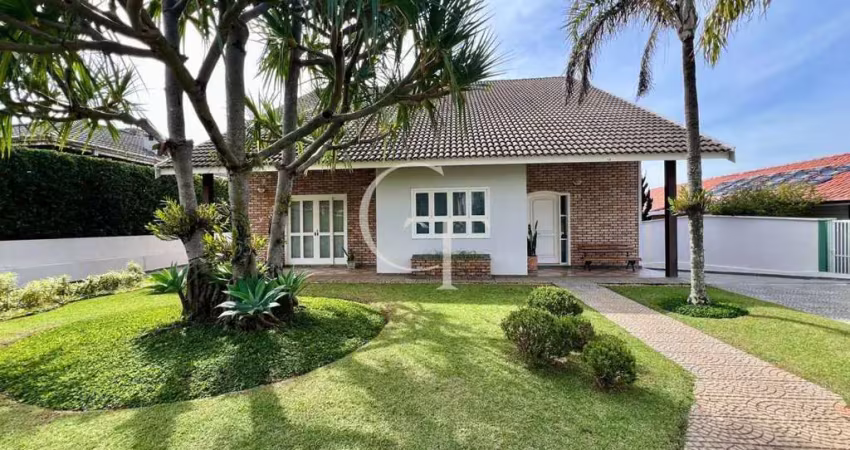 Tradição e aconchego casa à venda no condomínio campos santo antônio