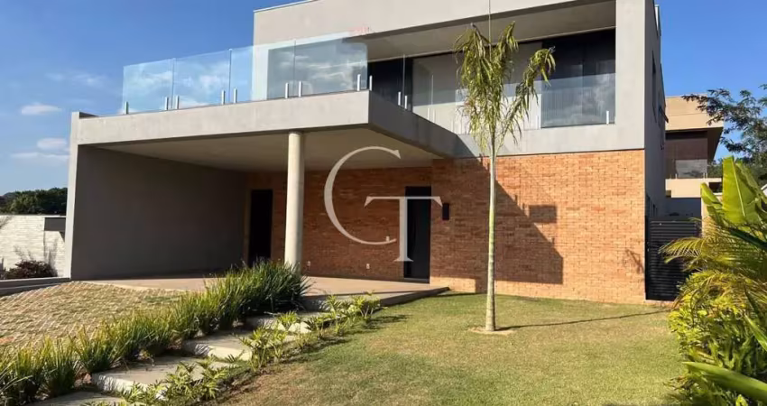 Sobrado á venda no condomínio villas do golf sofisticação e modernidade em cada detalhe