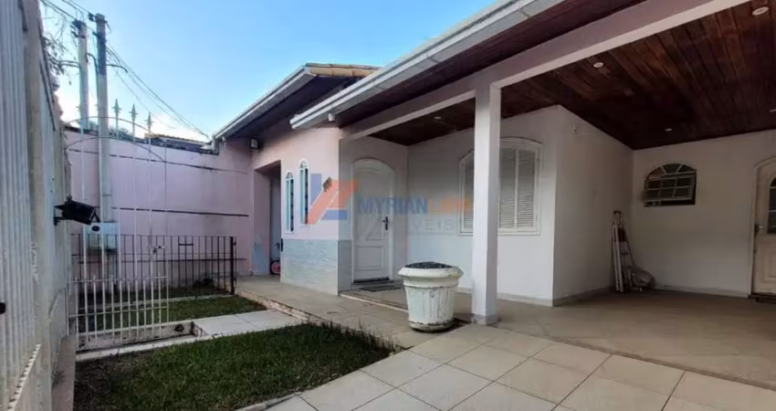 Casa com 3 quartos à venda na das Nogueiras, 111, Jardim Belvedere, Volta Redonda