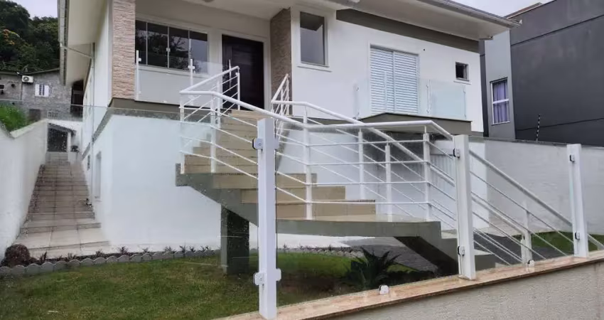 Casa para venda em criciúma, comerciário, 3 dormitórios, 3 suítes, 4 banheiros, 2 vagas