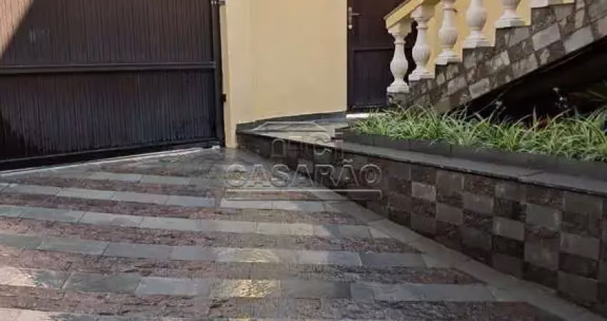 Casa com 3 quartos à venda no Osvaldo Cruz, São Caetano do Sul 