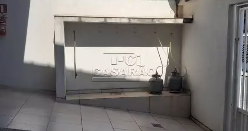 Apartamento  2 quintais  á 10 mts do centro de  vila .marina santo andré