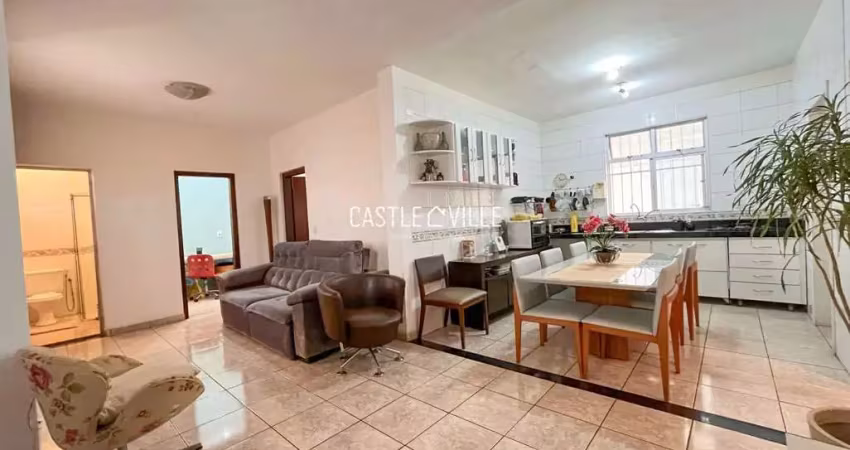 Casa com 5 quartos à venda na Rua Jornalista Guilherme Apgáua, 01, Buritis, Belo Horizonte