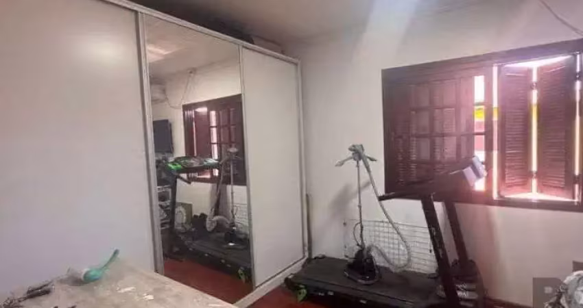 Casa em condomínio fechado com 3 quartos à venda na Avenida Edgar Pires de Castro, 1286, Hípica, Porto Alegre