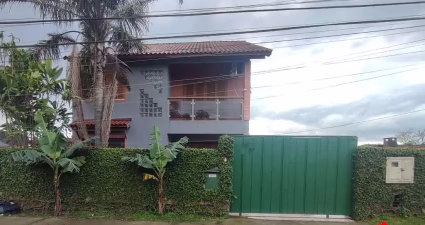 Casa com 3 quartos à venda na Rua Stringhini, 143, Hípica, Porto Alegre