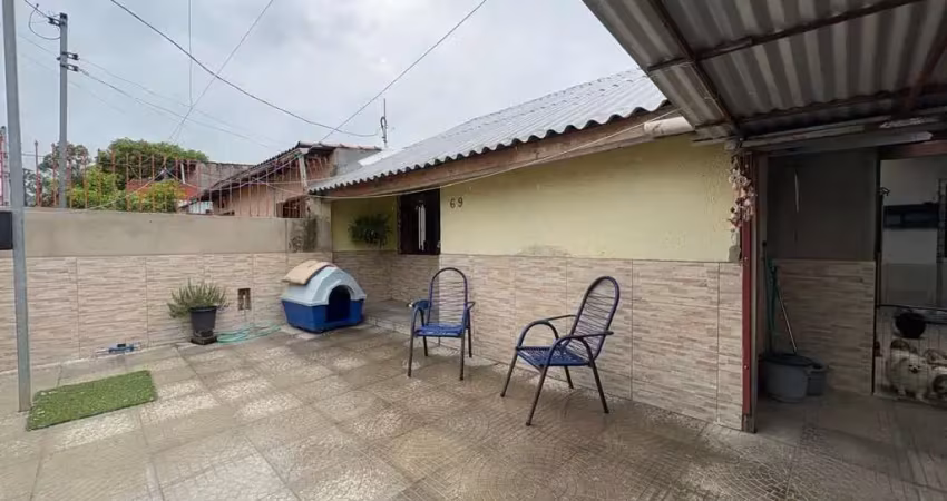 Casa com 3 quartos à venda na Rua Doutor Carlos Niederauer Hofmeister, 69, Restinga, Porto Alegre