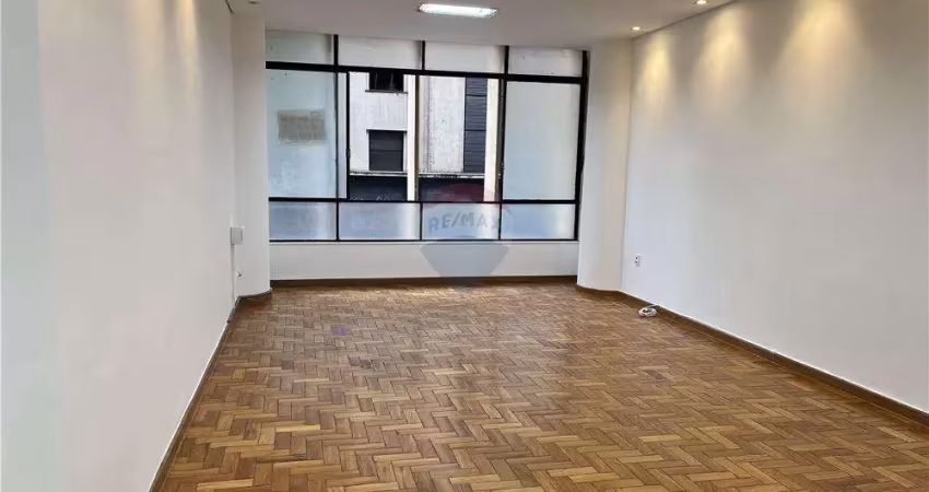 Sala comercial de 38m² 1 banheiro à venda  r$102.000,00 rua goitacazes, 14 centro/bh edifício bom destino
