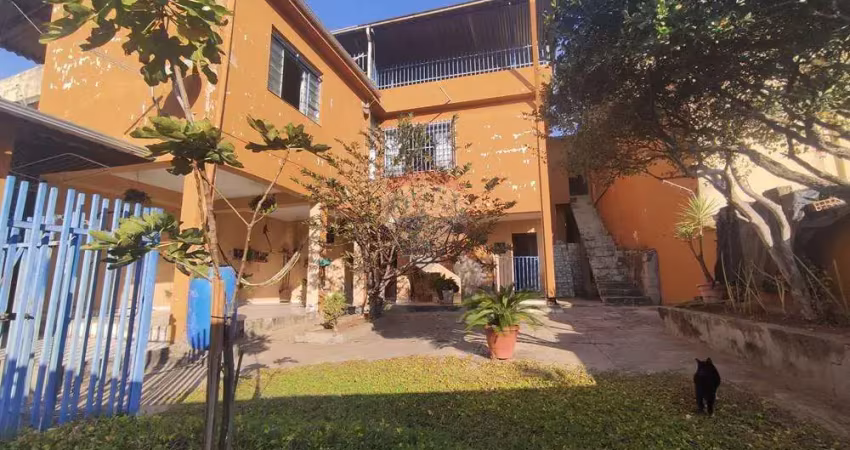 Casa de 4 quartos a venda no concordia em belo horizonte