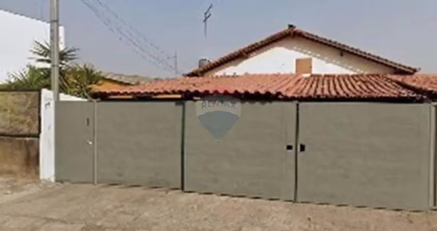 Casa com 2 quartos à venda na Rua Silves, 79, Jardim das Alterosas 1ª Seção, Betim