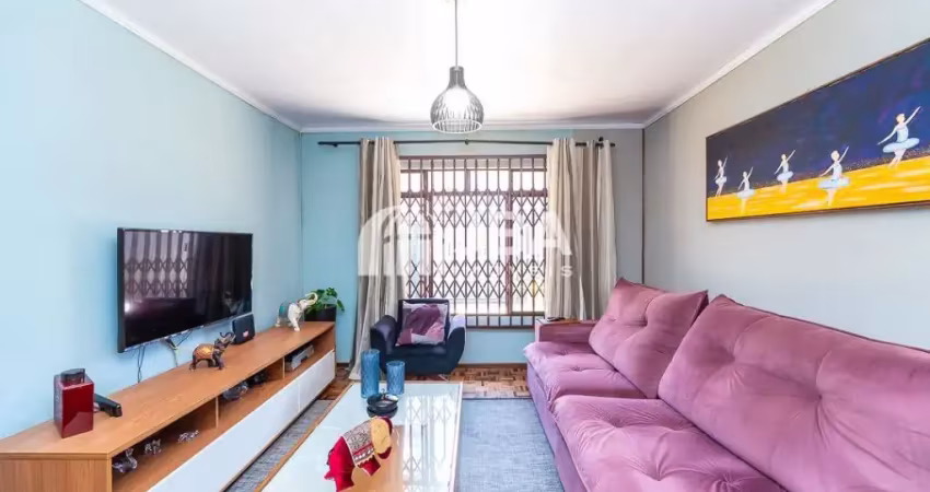 Linda casa térrea averbada em colombo com 205,00m², com 3 quartos sendo uma suíte