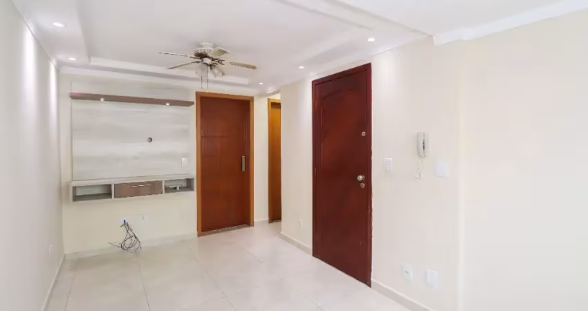 Sobrado com 3 quartos e pintura nova – pronto para morar