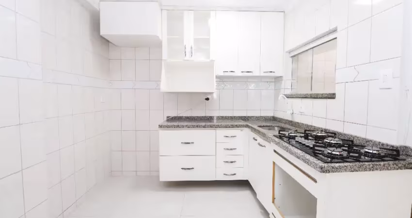 Sobrado com 3 quartos e pintura nova – pronto para morar