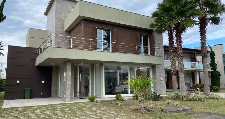 Sobrado à venda, 5 quartos, 4 suítes, 2 vagas, condomínio ventura club - xangri-lá/rs