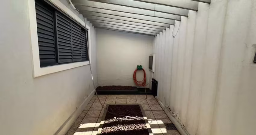 Casa com 3 quartos à venda no Jardim América, Araçatuba 