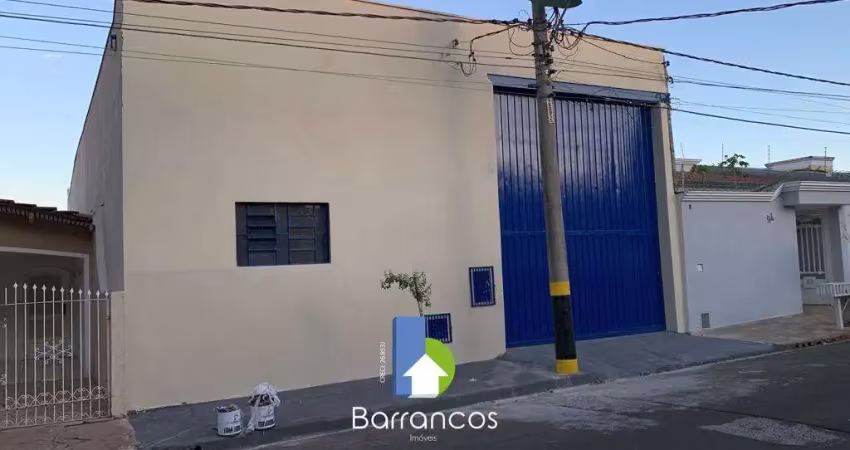 Barracão / Galpão / Depósito à venda no Paraíso, Araçatuba 