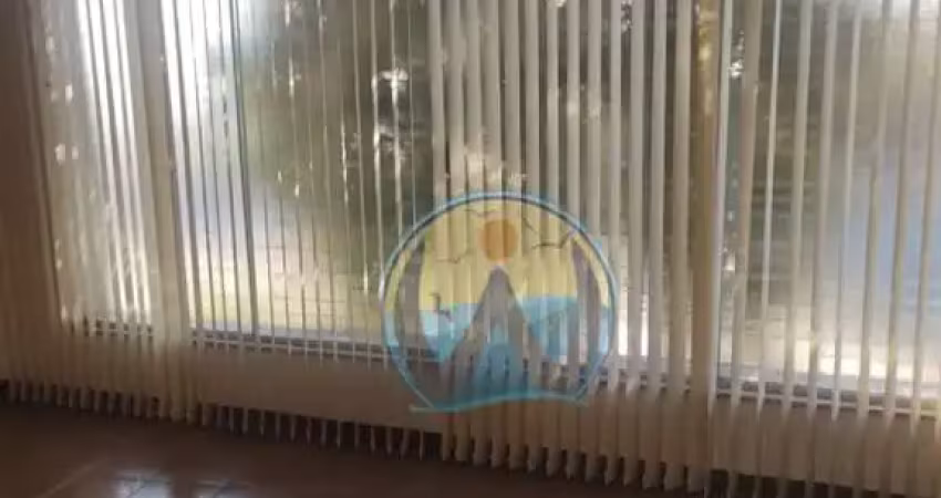 Casa com 3 quartos à venda no Jardim Maria Augusta, Taubaté 