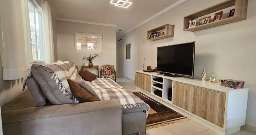 Casa à venda na Rua Padre Petrus Maria de Waard, 01, Jardim Maristela, Atibaia