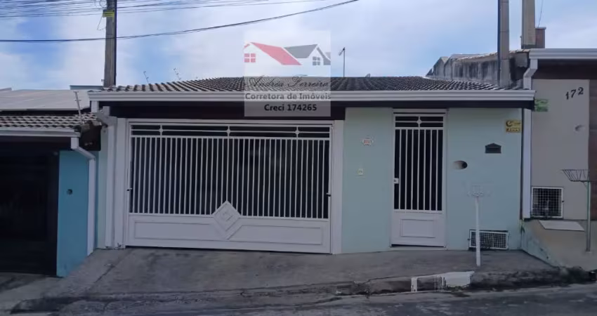 Linda casa térrea em ótima localização com 3 dormitórios nova atibaia