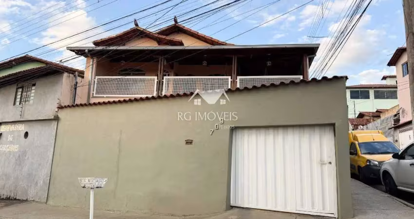 Casa com 4 quartos à venda no Araguaia, Belo Horizonte 
