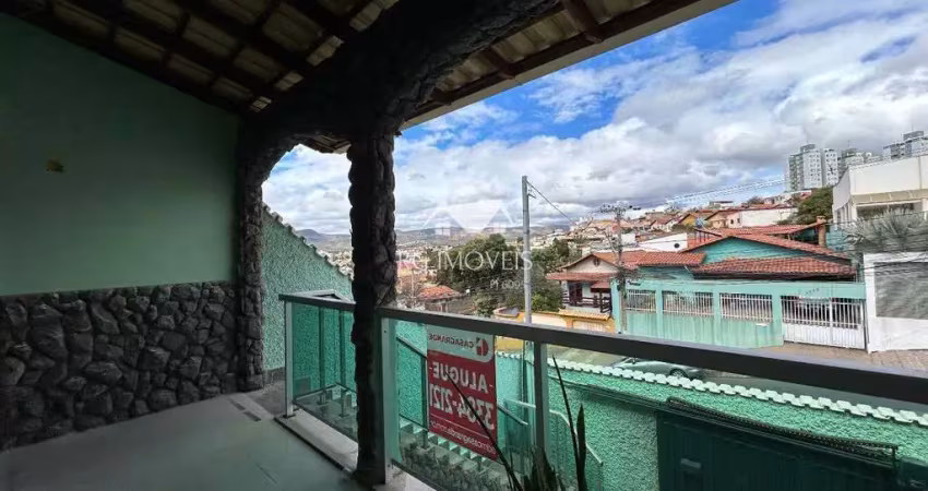 Alugo casa com 4 quartos com 2 suítes teixeira dias