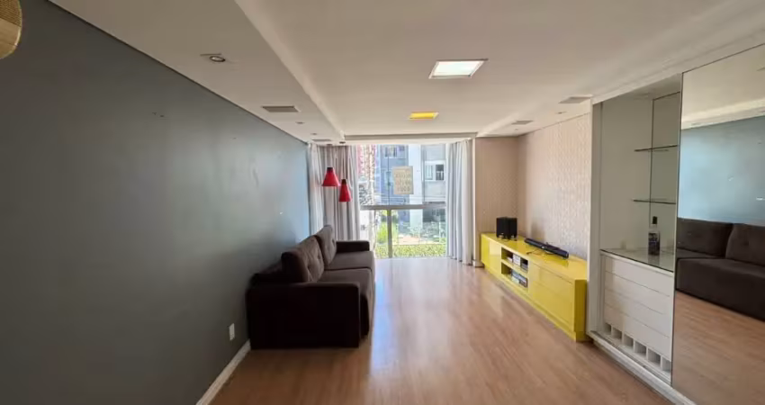 Apartamento amplo mobiliado na beira-mar norte, disponível para venda, em florianópolis.