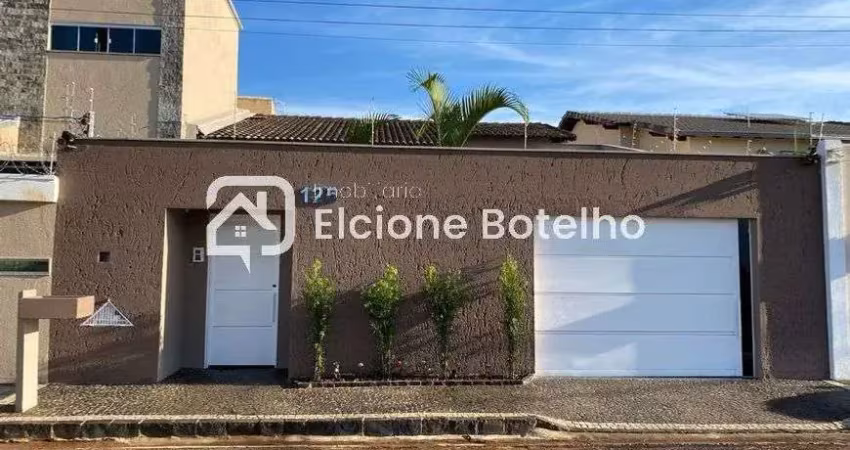 Casa com 3 quartos à venda em Laranjeiras, Uberlândia 