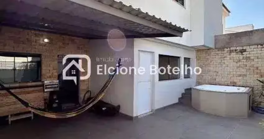 Casa com 2 quartos à venda na Cidade Jardim, Uberlândia 