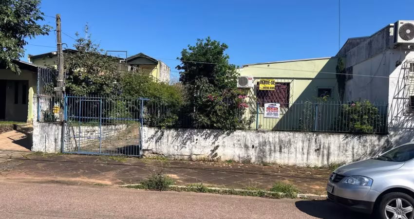 Oportunidade! casa antiga com amplo terreno à venda