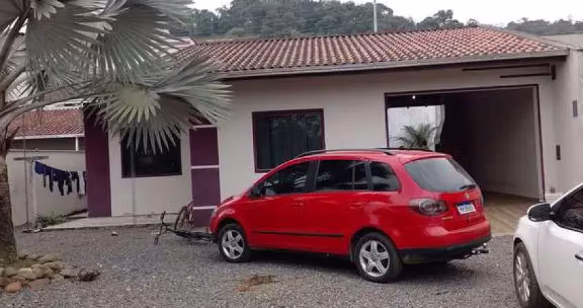 Casa à venda no bairro três rios do sul em jaraguá do sul/sc