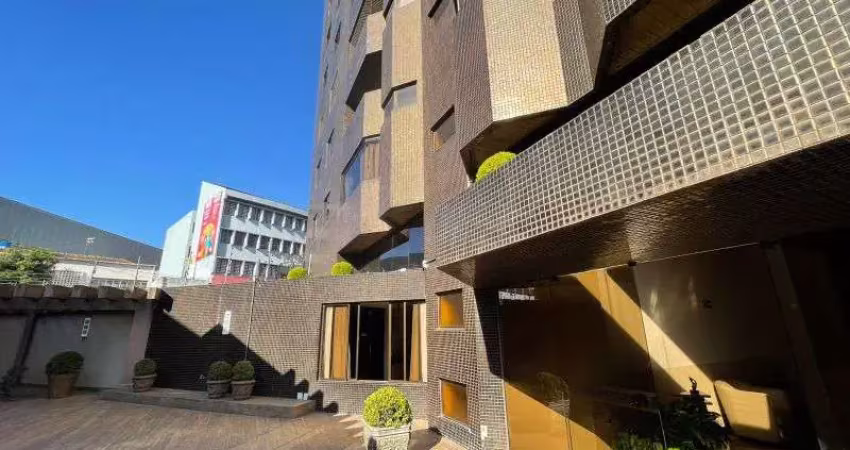 Apartamento com 4 quartos para alugar na Avenida Doutor Vicente Machado, Centro, Ponta Grossa