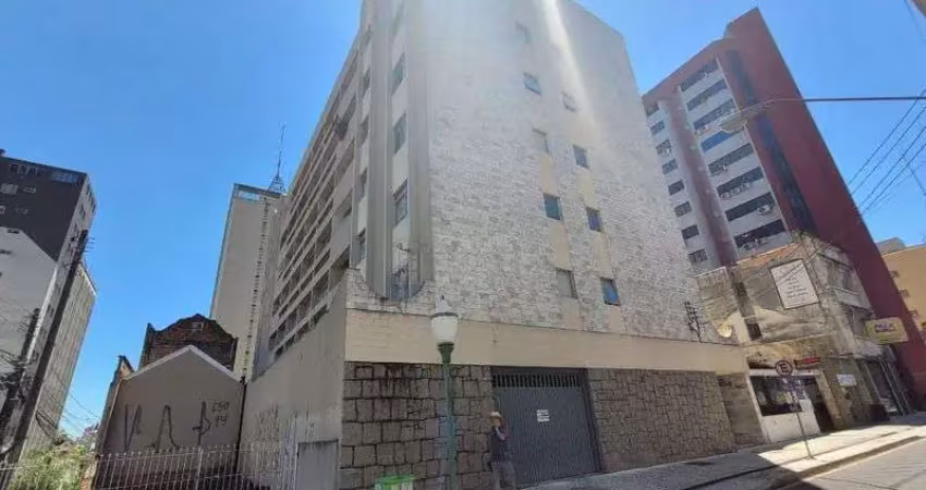 Apartamento com 4 quartos para alugar na Rua Quinze de Novembro, Centro, Ponta Grossa