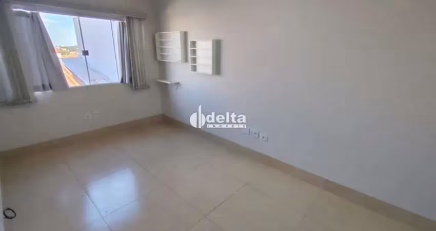 Loja disponível para locação no bairro luizote de freitas em uberlândia-mg