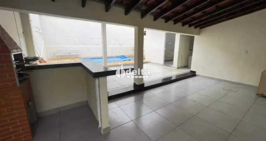 Casa residencial disponível para venda e locação no bairro santa mônica em uberlândia-mg
