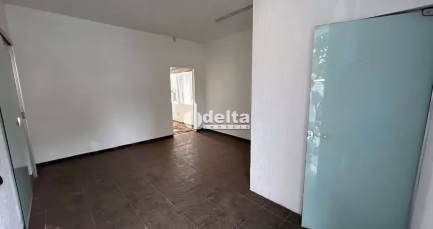Casa comercial disponível para locação no bairro lídice em uberlândia-mg