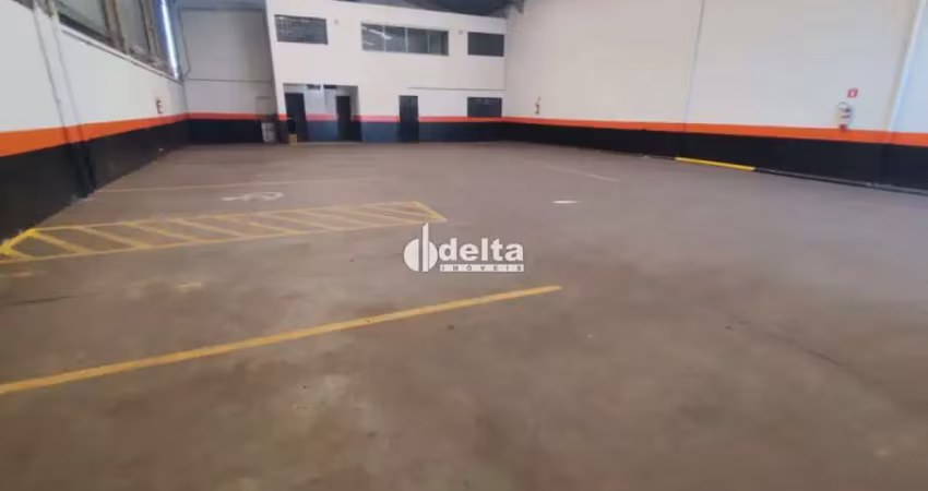 Galpão disponível para locação no bairro brasil em uberlândia - mg