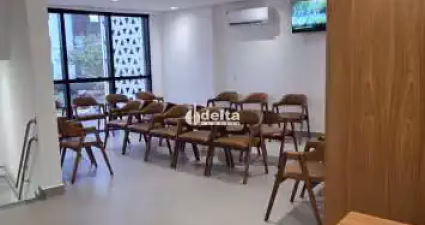 Sala comercial disponível para locação  no bairro karaíba em uberlândia-mg