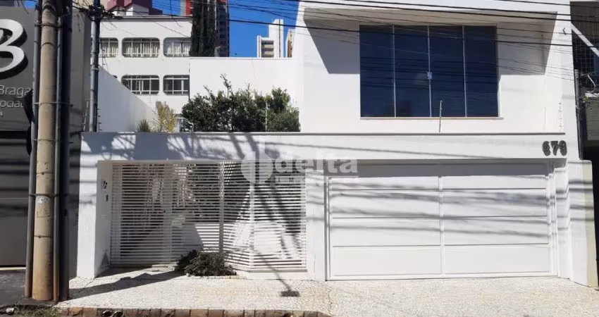 Casa residencial e comercial disponível para aluguel e venda no bairro fundinho em uberlândia-mg.