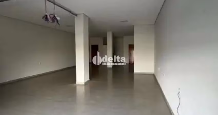 Galpão disponível para locação no bairro jardim europa em uberlândia-mg