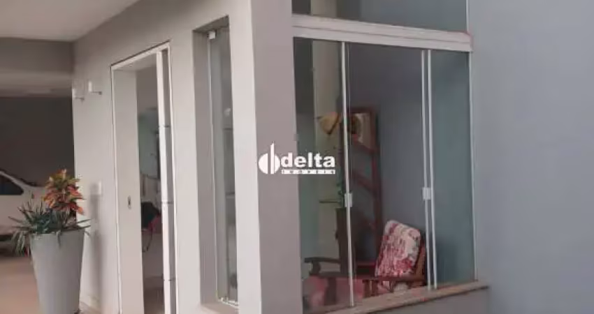Casa no condomínio paradiso ecológico disponível para locação no bairro granja marileusa em uberlândia-mg