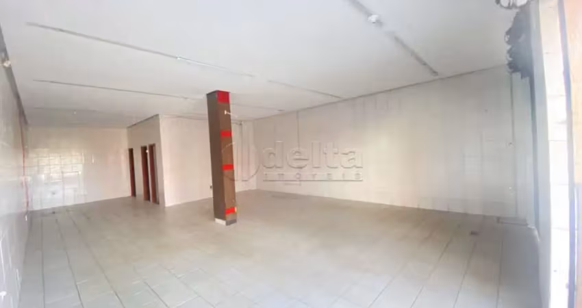 Loja disponível para locação no bairro custodio pereira em uberlândia-mg