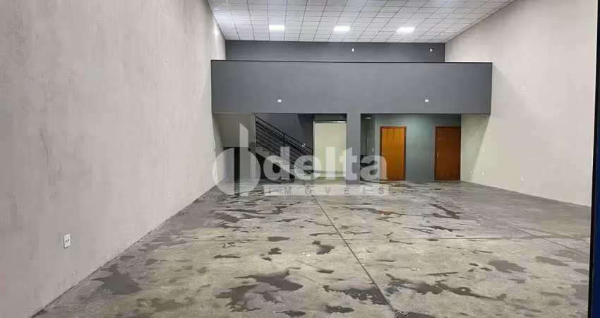 Galpão disponível para locação e venda no bairro monte hebron em uberlândia-mg