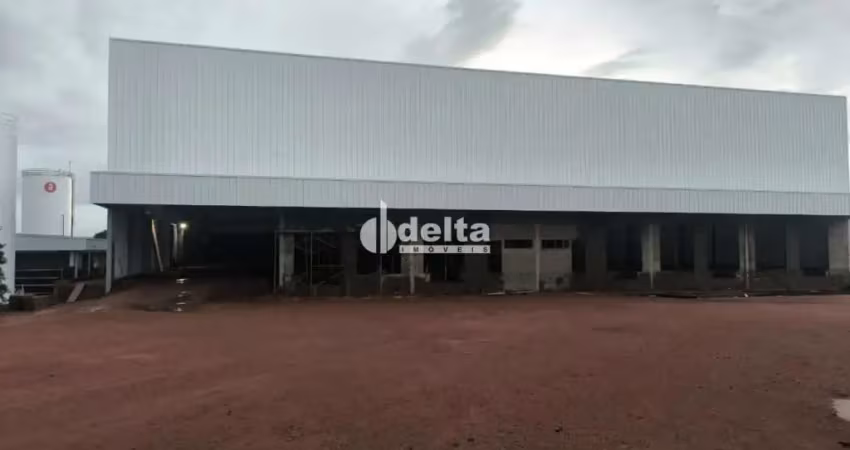 Galpão disponível para locação no bairro jardim europa em uberlândia-mg