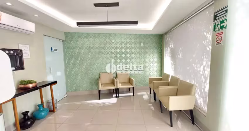 Casa comercial disponível para locação e venda no bairro nossa senhora aparecida em uberlândia-mg