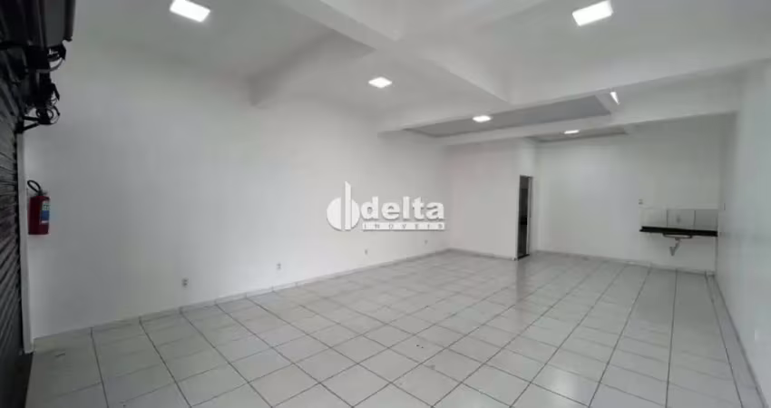 Loja disponível para locação no bairro jardim holanda em uberlândia-mg