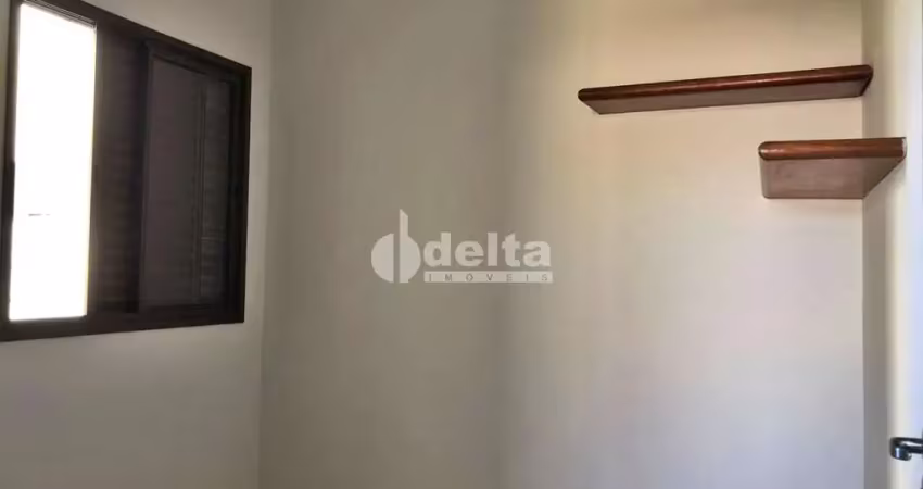 Apartamento disponível para locação no bairro santa mônica em uberlândia-mg