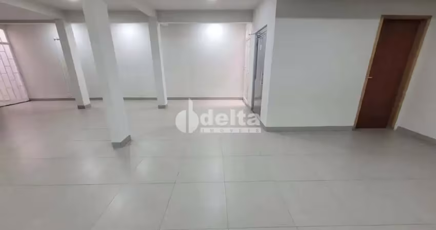 Prédio disponível para locação e venda no bairro nossa senhora aparecida em uberlândia-mg