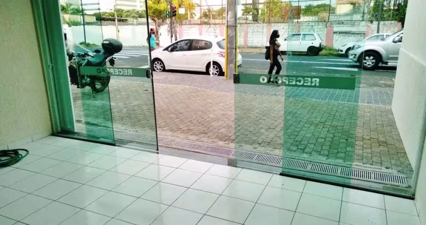 Casa comercial disponível para locação no bairro brasil em uberlândia-mg
